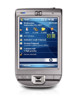 Illustration for article titled Revived HP iPAQ 900, 600, 200, 100 Line (Some With 3D Maps, Mountains and Buildings)